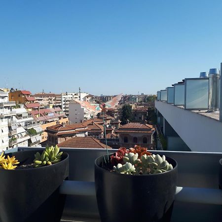 Penthouse 40 In Trastevere With Seasonally Jacuzzi Rome Luaran gambar