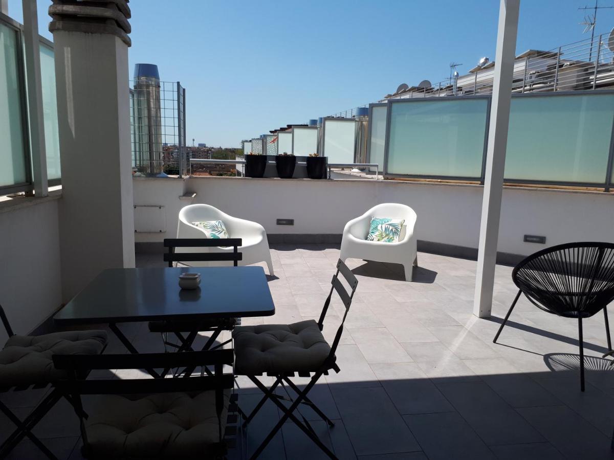 Penthouse 40 In Trastevere With Seasonally Jacuzzi Rome Luaran gambar