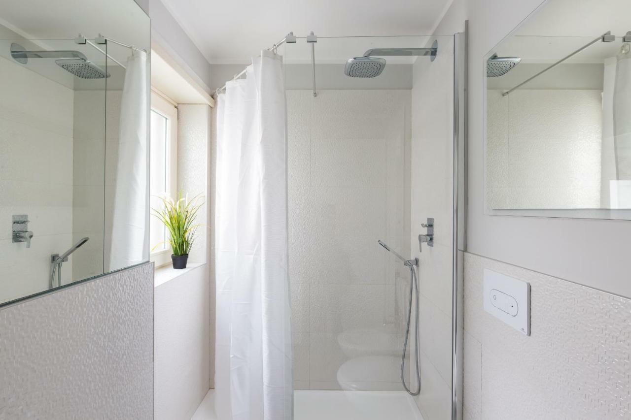 Penthouse 40 In Trastevere With Seasonally Jacuzzi Rome Luaran gambar