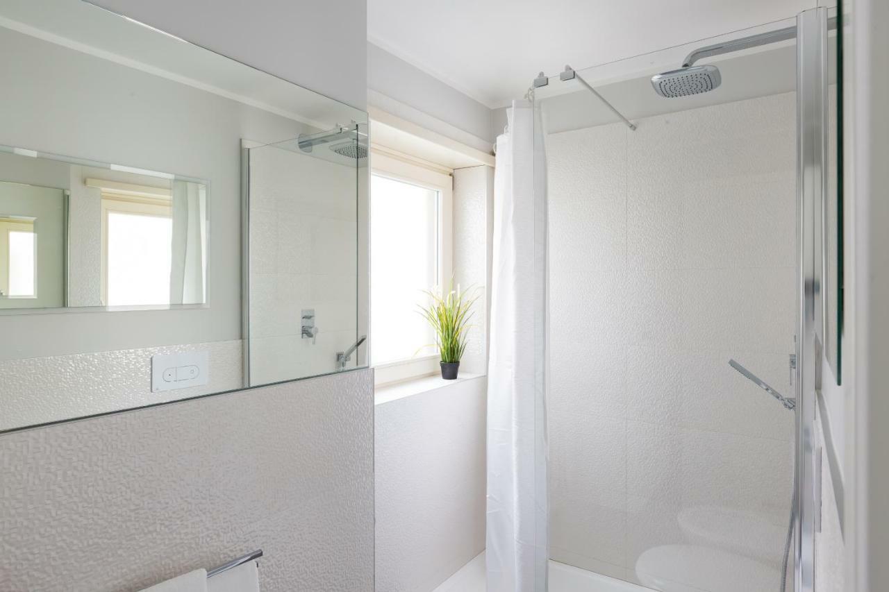 Penthouse 40 In Trastevere With Seasonally Jacuzzi Rome Luaran gambar