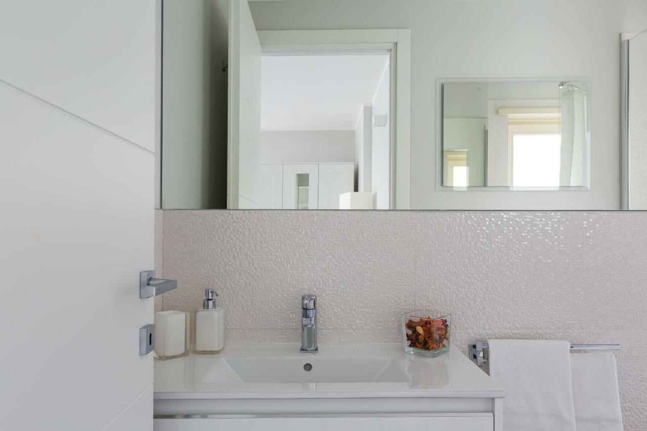 Penthouse 40 In Trastevere With Seasonally Jacuzzi Rome Luaran gambar