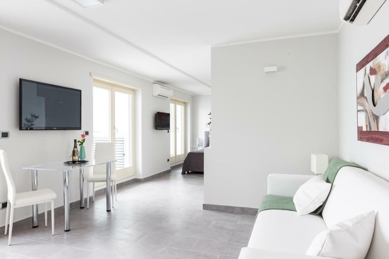 Penthouse 40 In Trastevere With Seasonally Jacuzzi Rome Luaran gambar